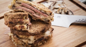 Cordon bleu di melanzane con formaggio fuso alla griglia
